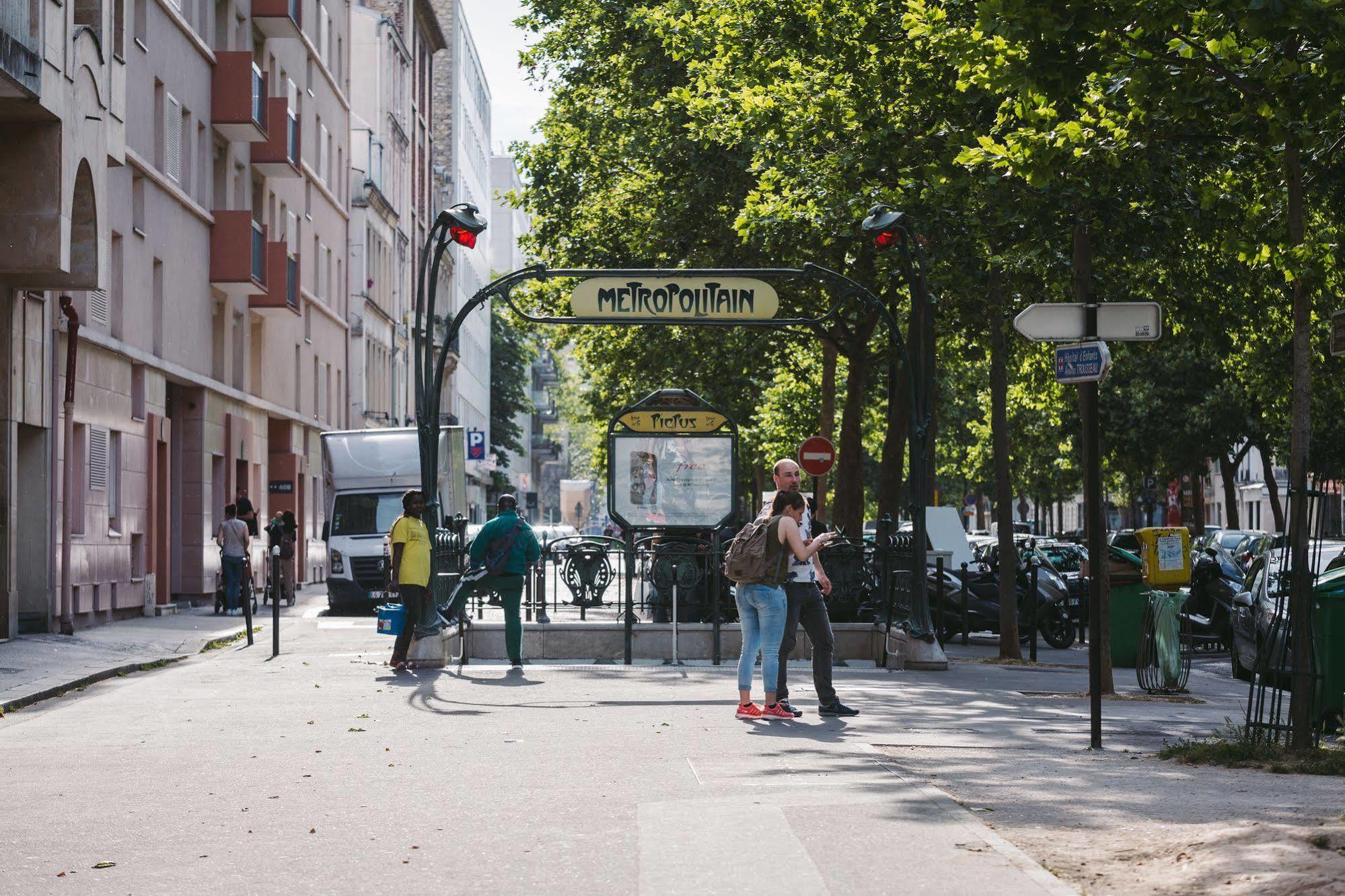 Le Petit Cosy Hotel Parijs Buitenkant foto